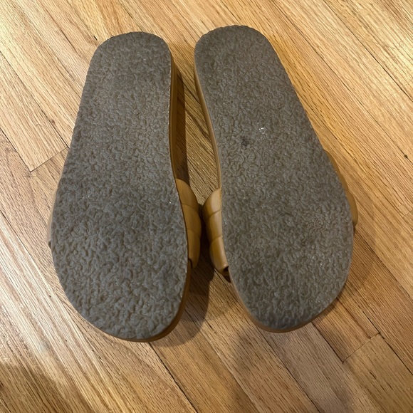 Seychelles Low Key classic slides in Tan Leather - Picture 3 of 5